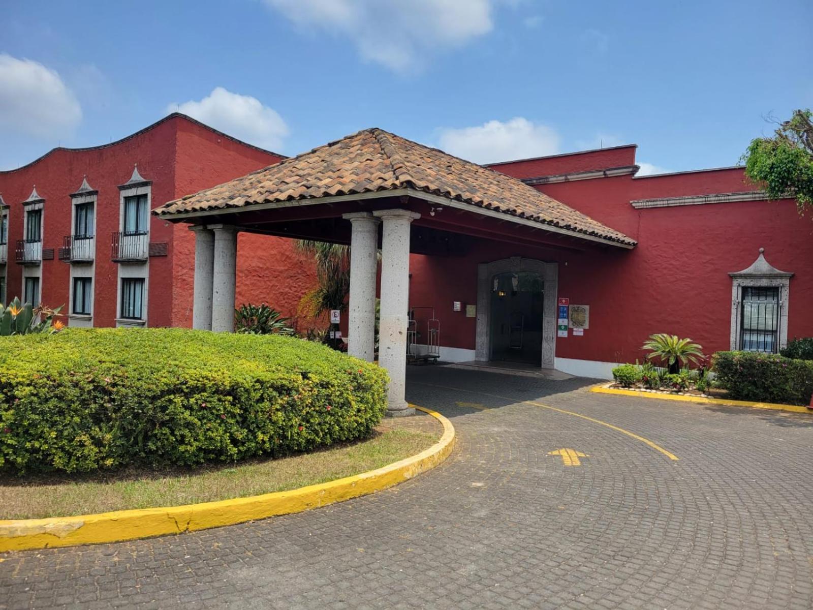 Fiesta Inn Халапа Экстерьер фото
